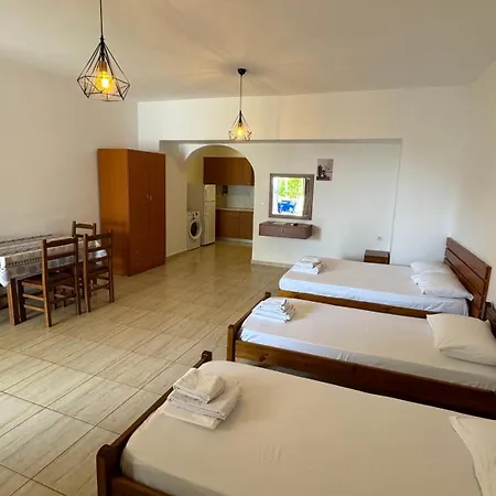 Joana'S Rooms Himare Exterior photo